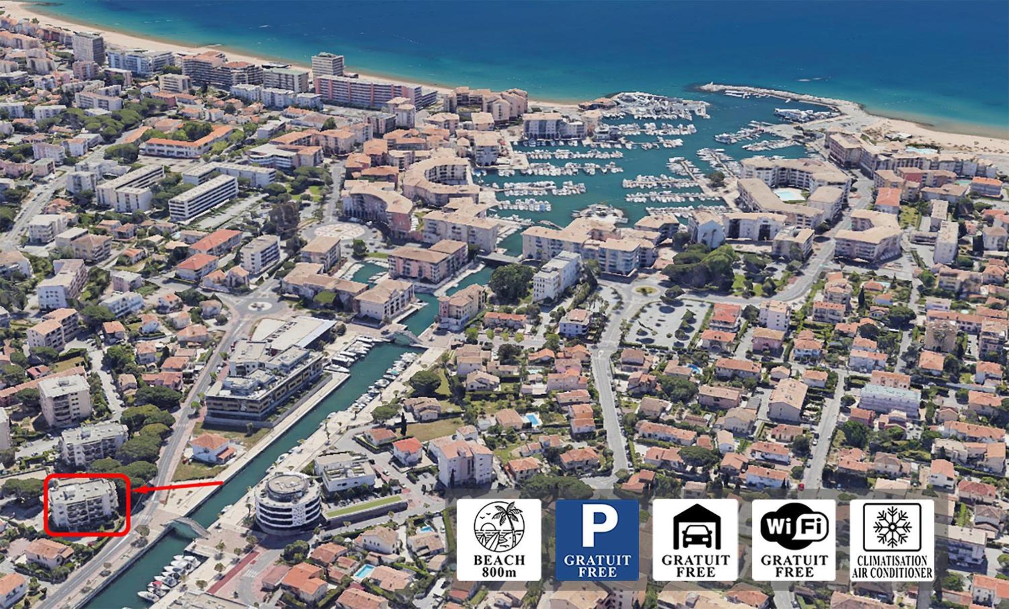 Chic Appart Du Port Frejus Exterior photo